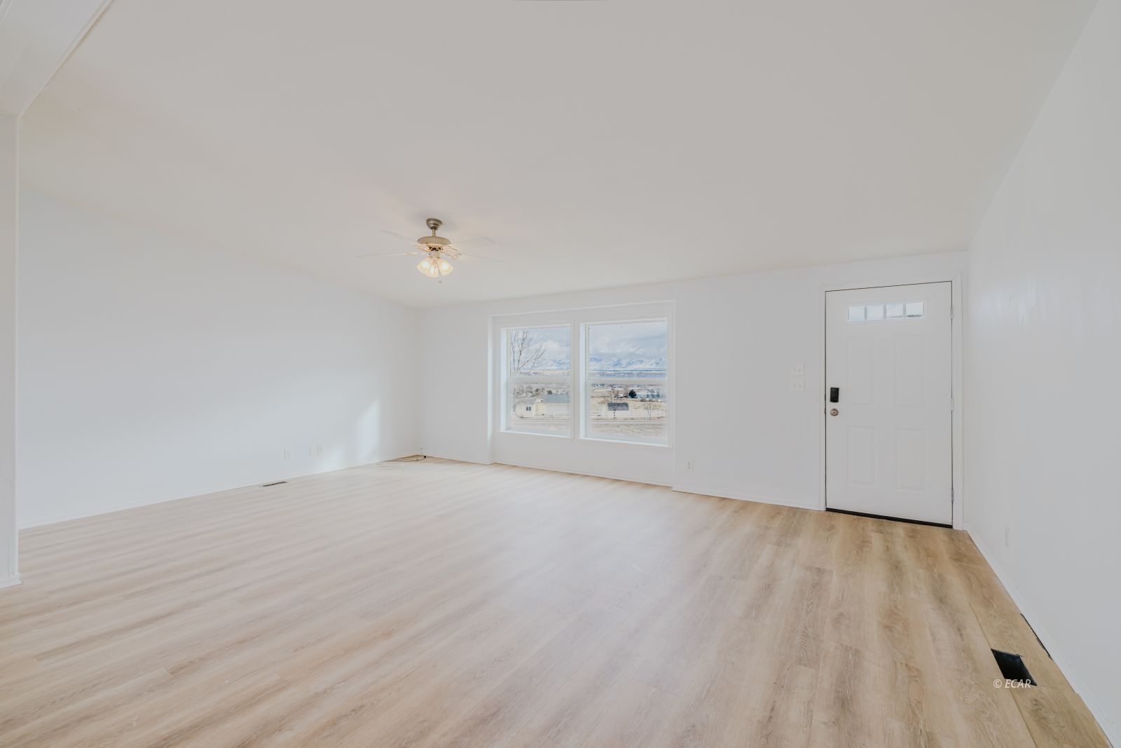 705 Hayland Drive Property Photo 7