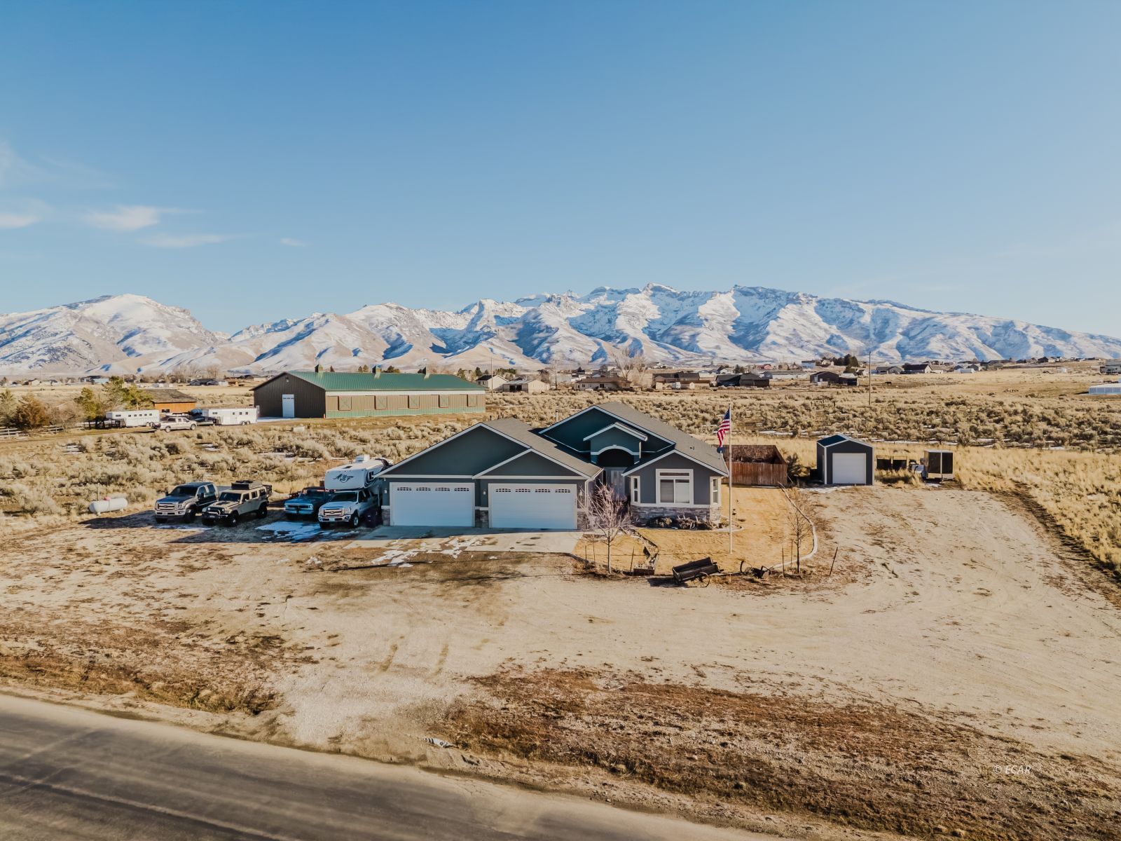 584 Thistle Drive Property Photo 3