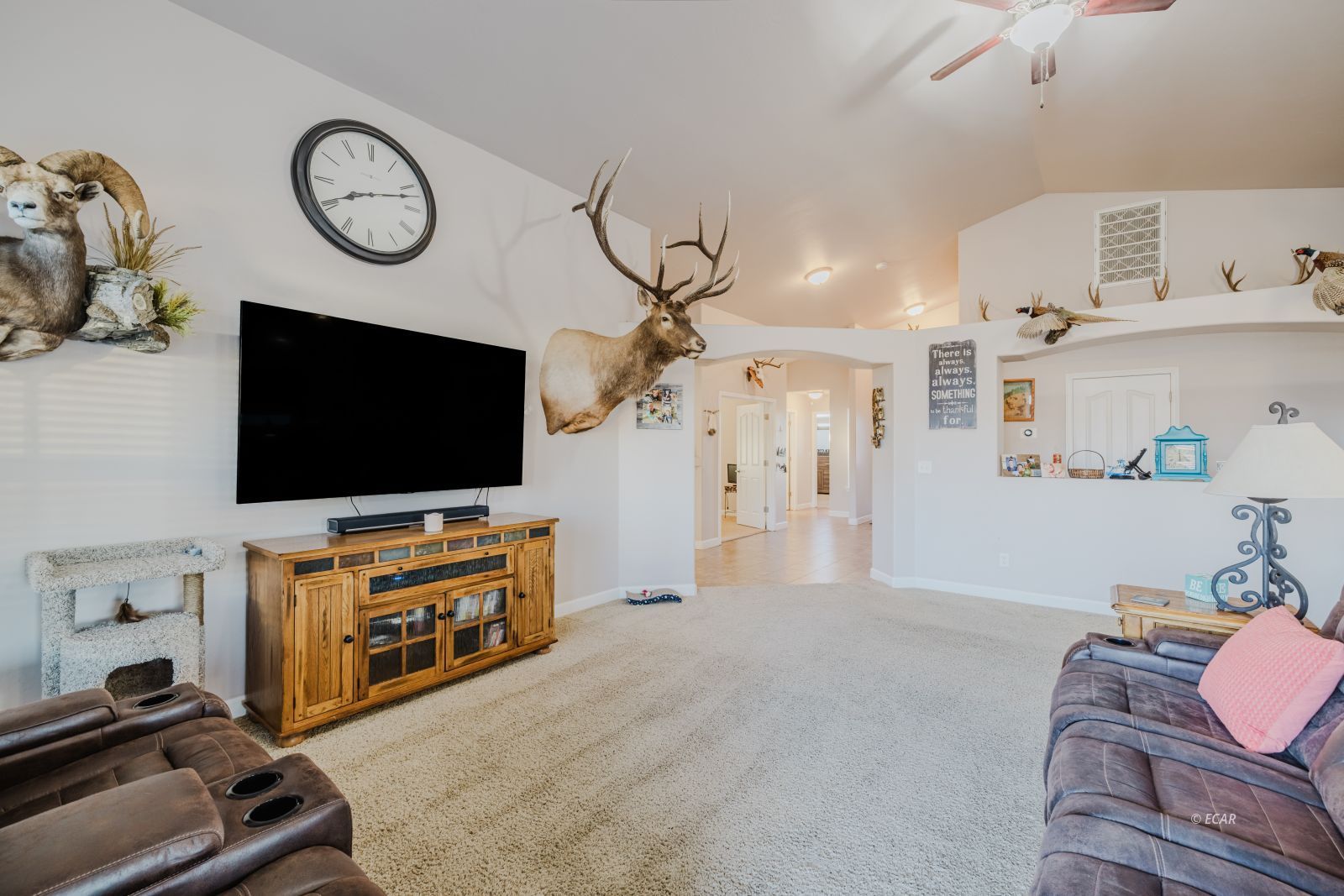 584 Thistle Drive Property Photo 9