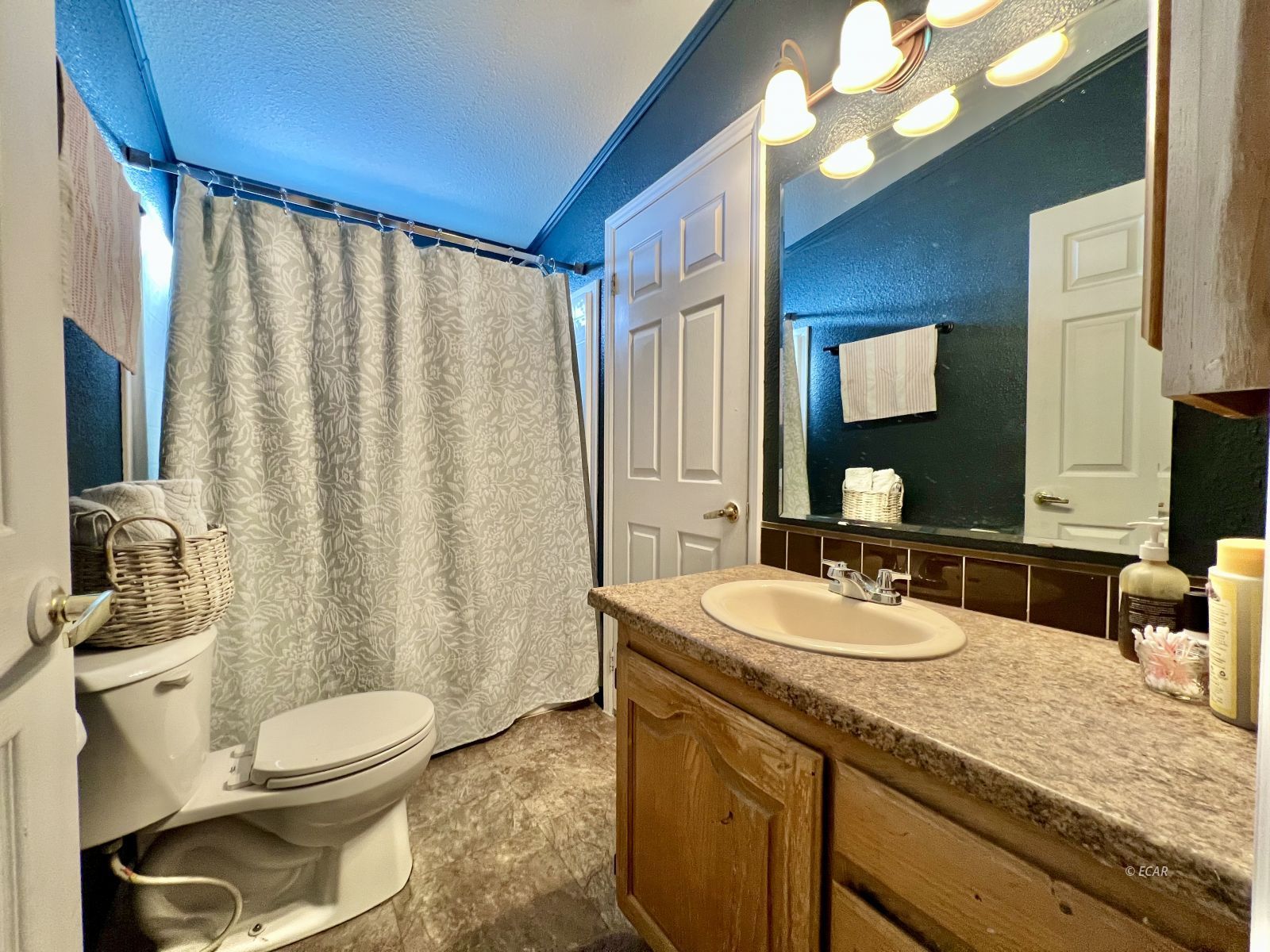 466 Brent Drive Property Photo 9