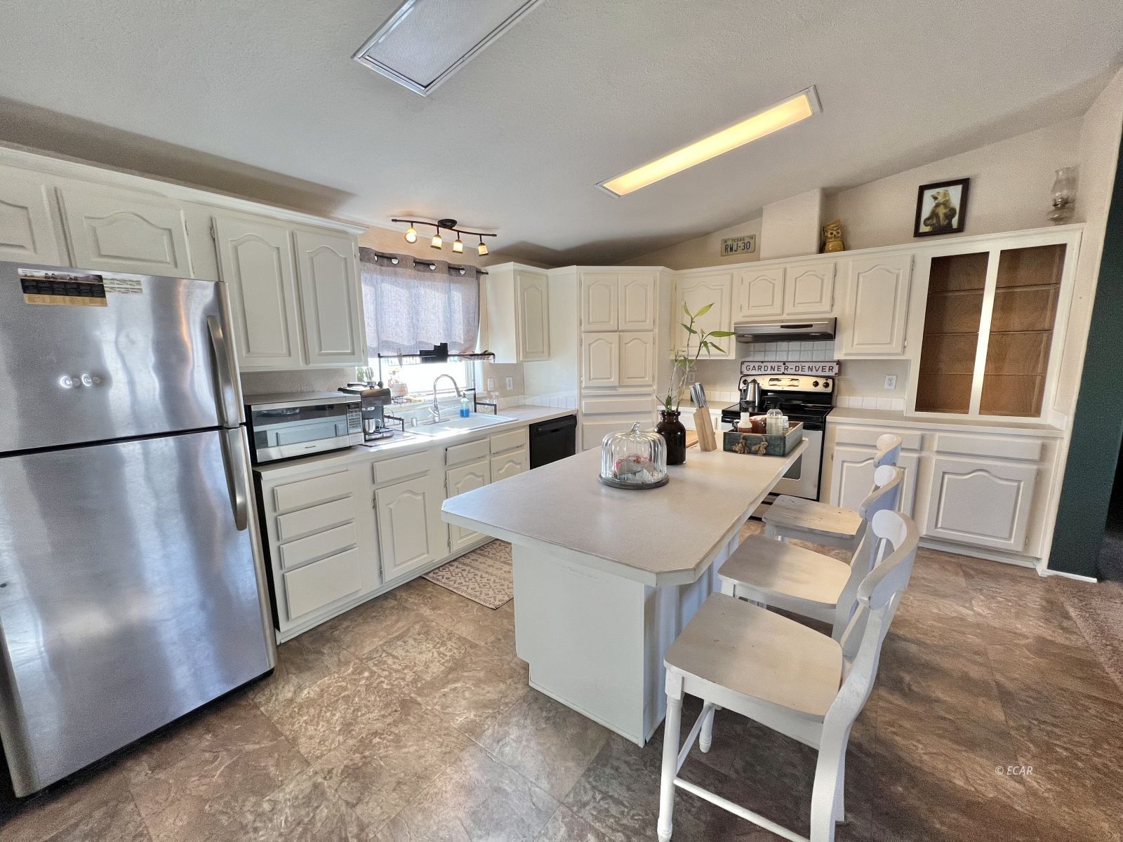 466 Brent Drive Property Photo 14