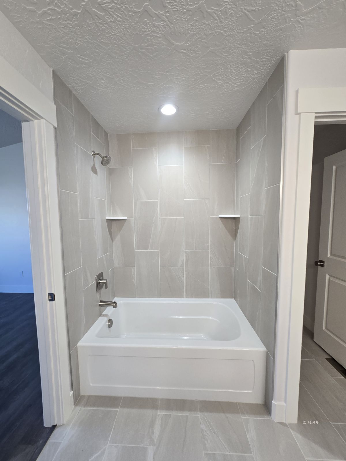 208 Spring Creek Parkway Property Photo 12