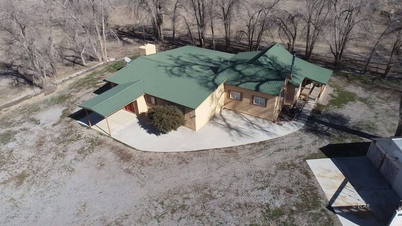 376 N Main Street Property Photo 1