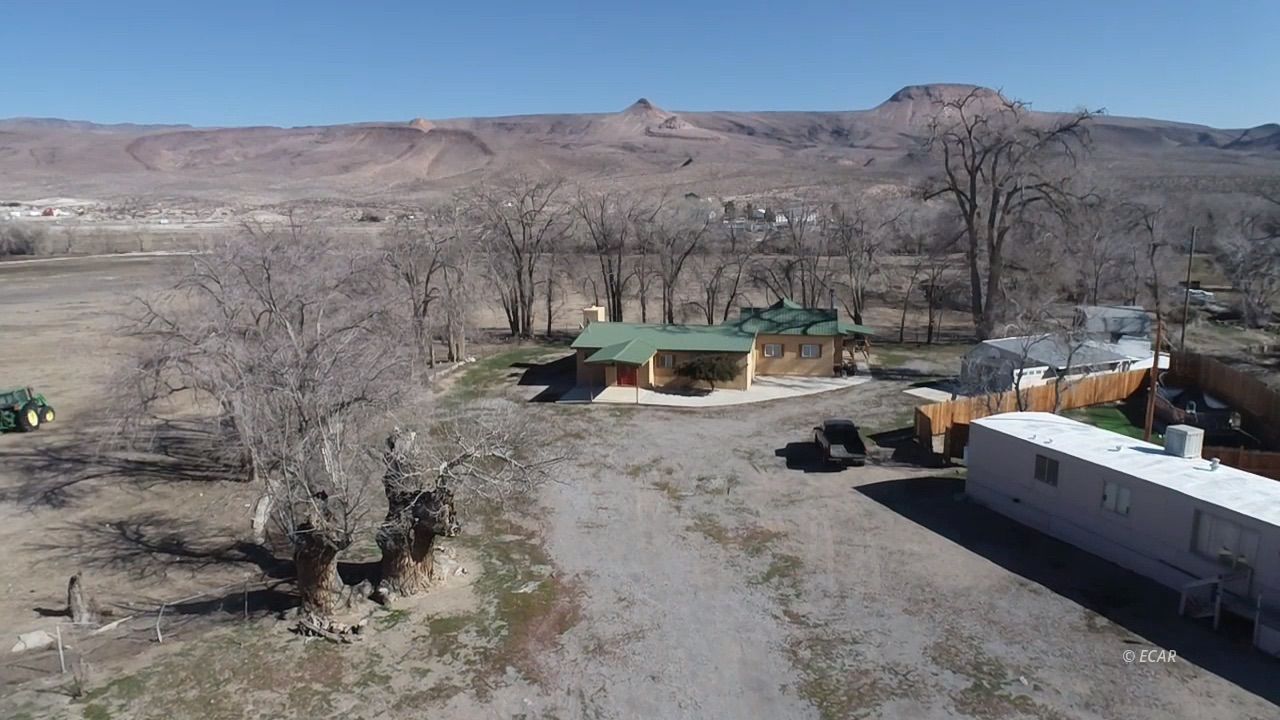 376 N Main Street Property Photo 3