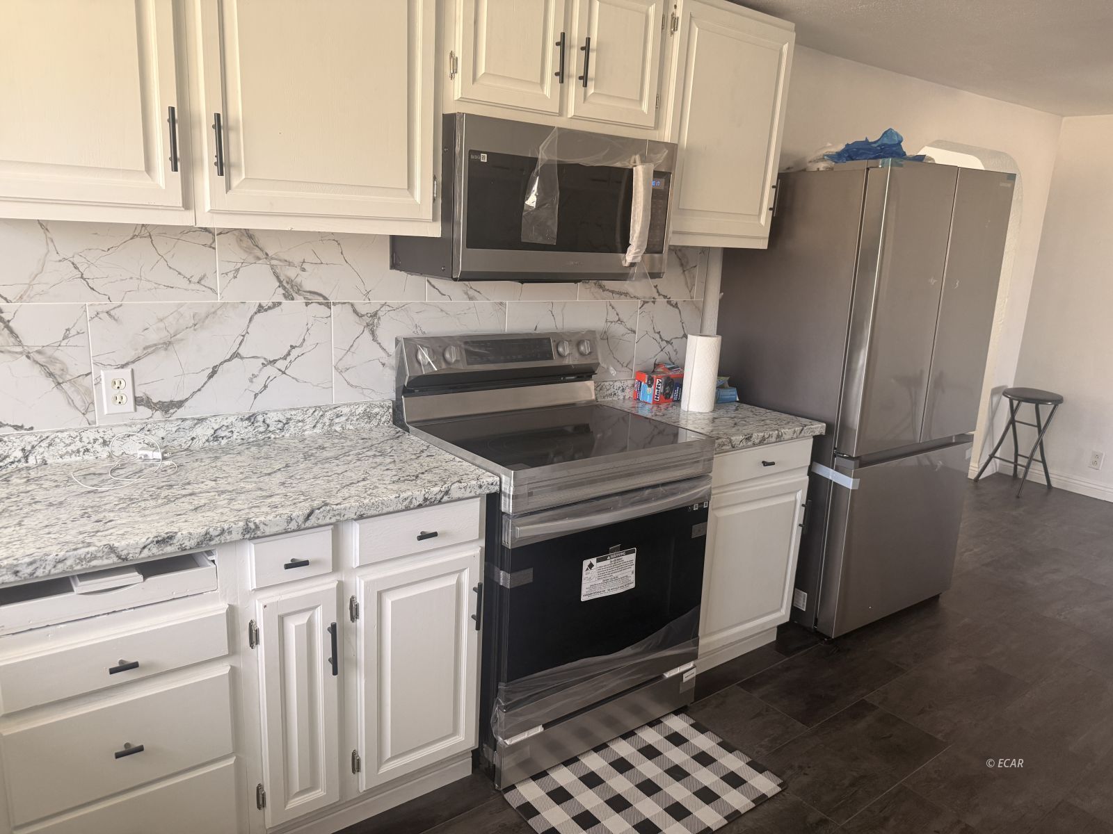 376 N Main Street Property Photo 9