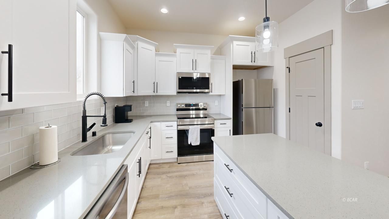 2427 N 5th Street Property Photo 6