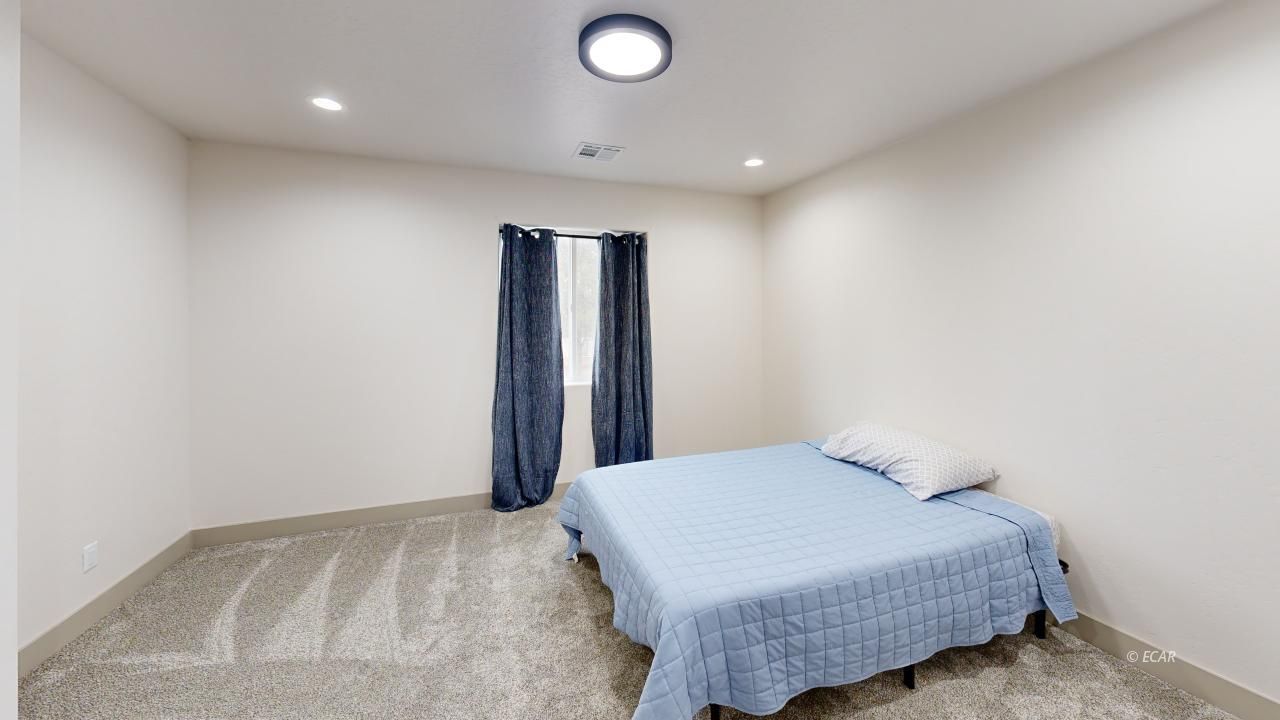 2427 N 5th Street Property Photo 17