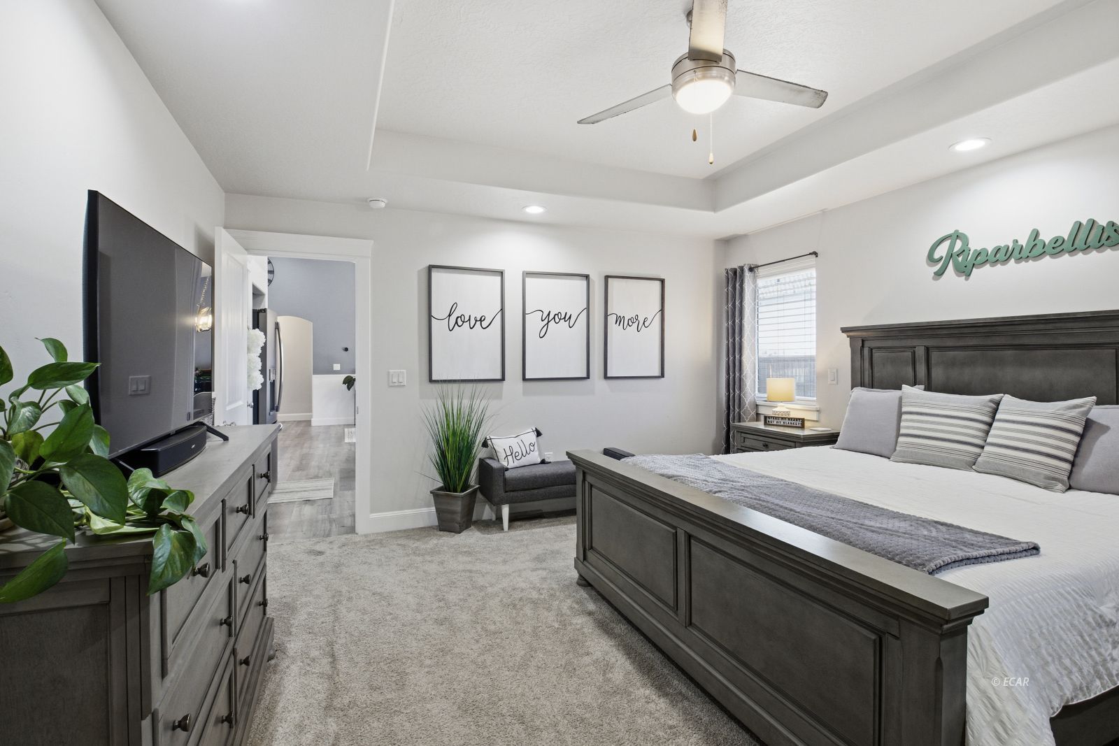 410 Edgebrook Lane Property Photo 11