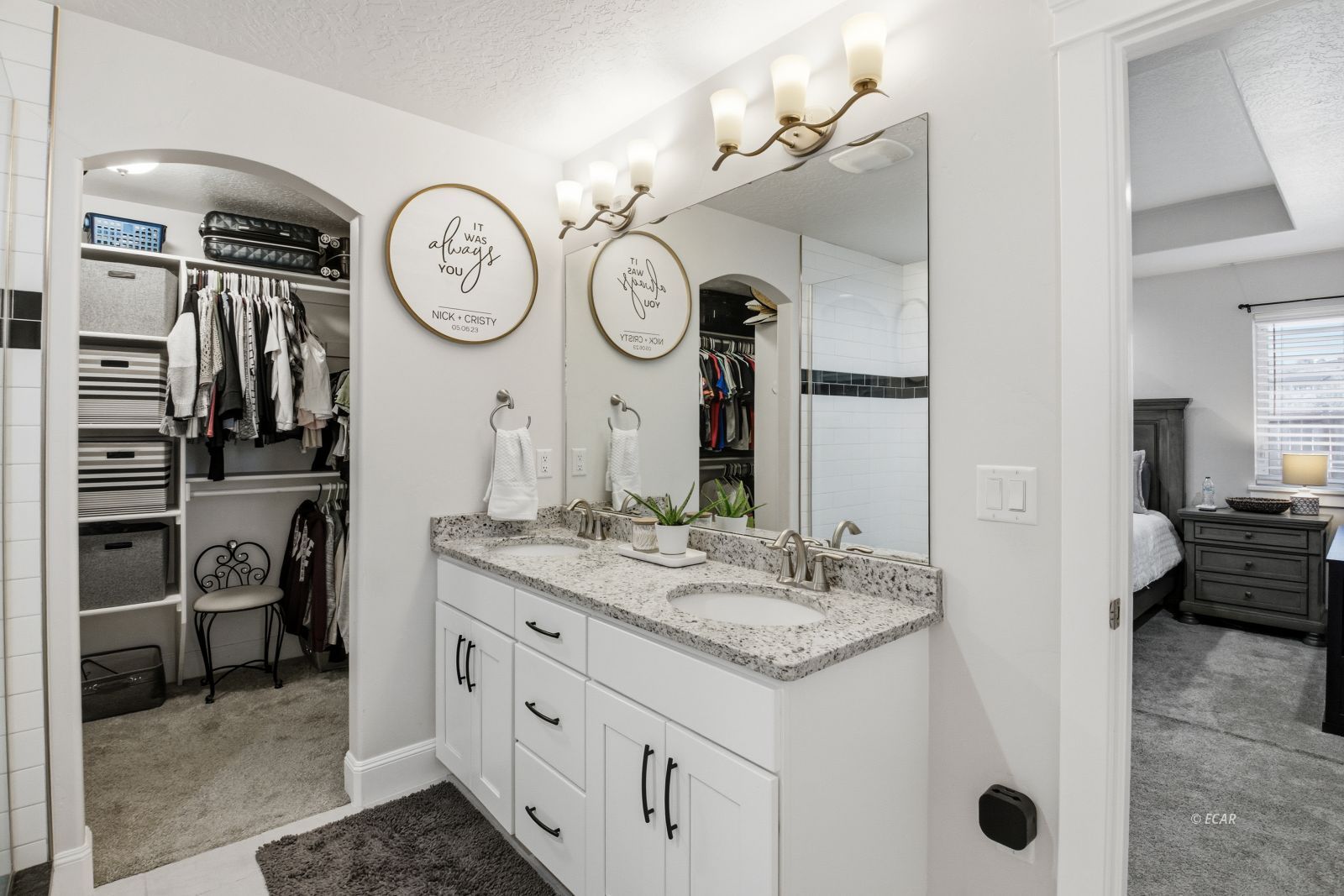 410 Edgebrook Lane Property Photo 13