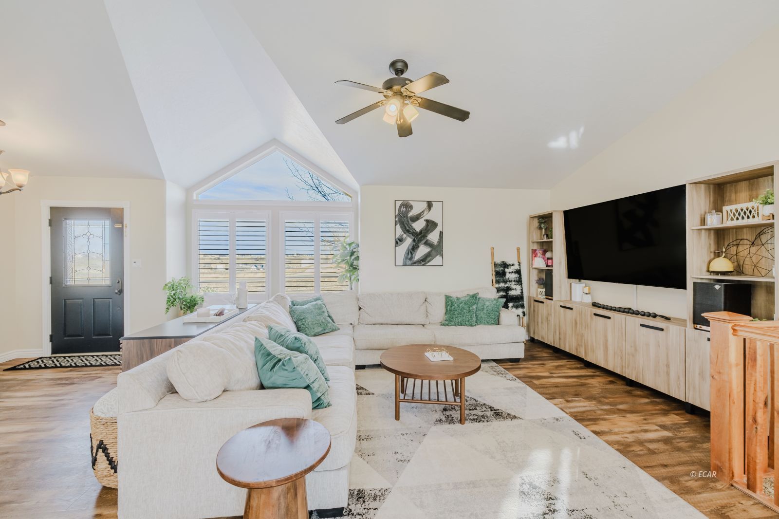 598 Palace Parkway Property Photo 7