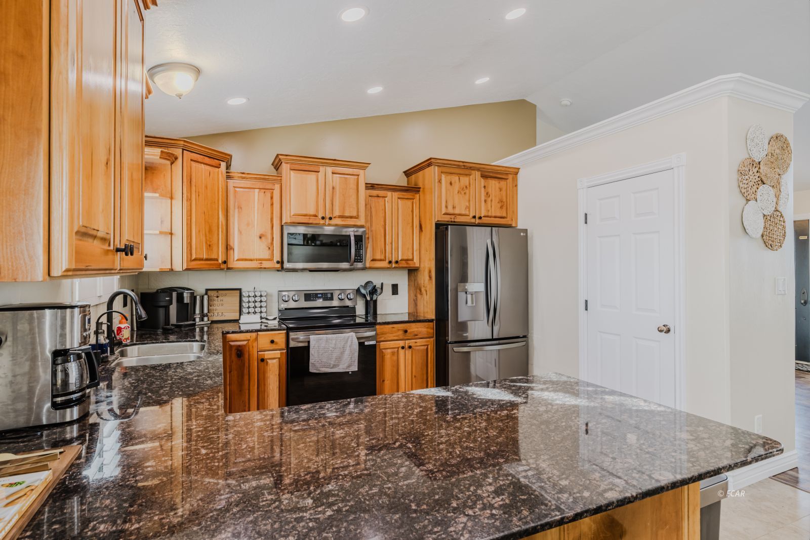 598 Palace Parkway Property Photo 12