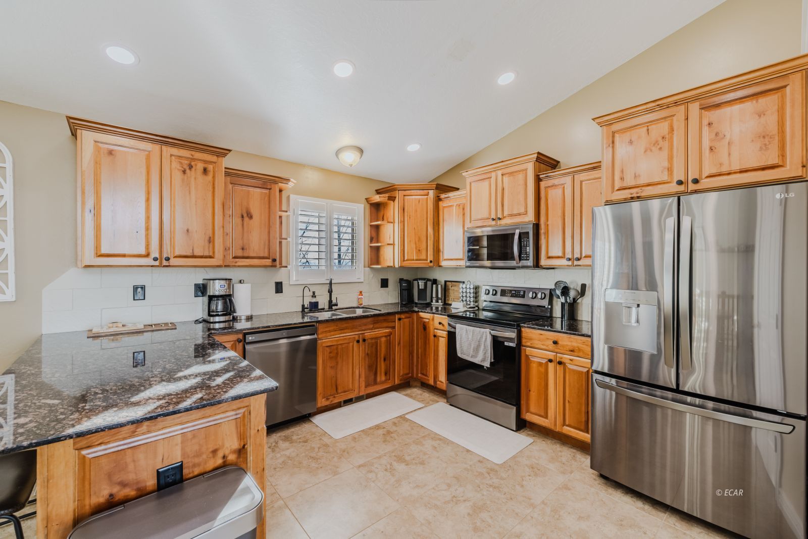 598 Palace Parkway Property Photo 14