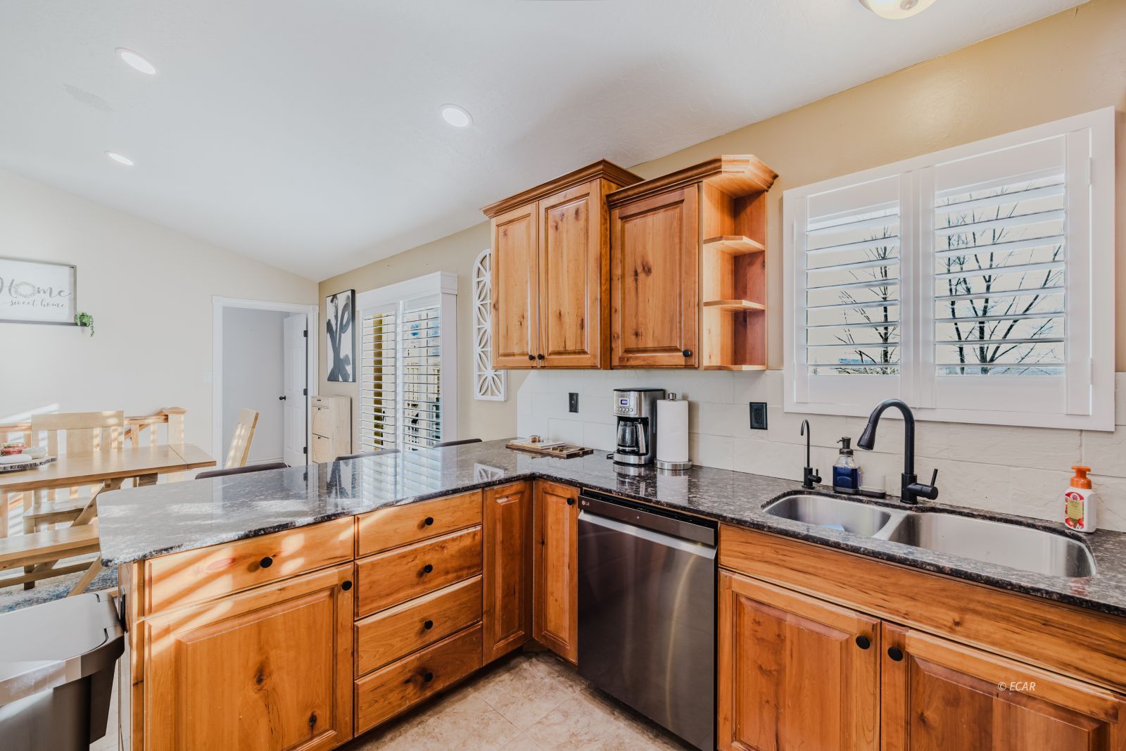 598 Palace Parkway Property Photo 17