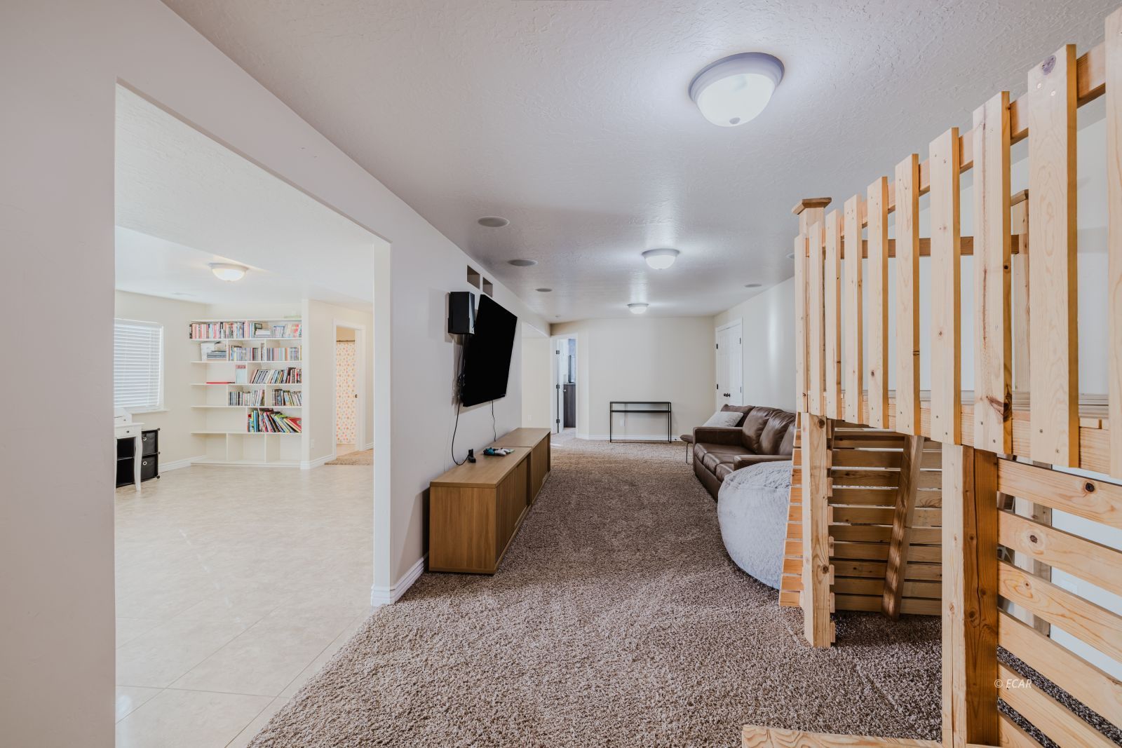 598 Palace Parkway Property Photo 31