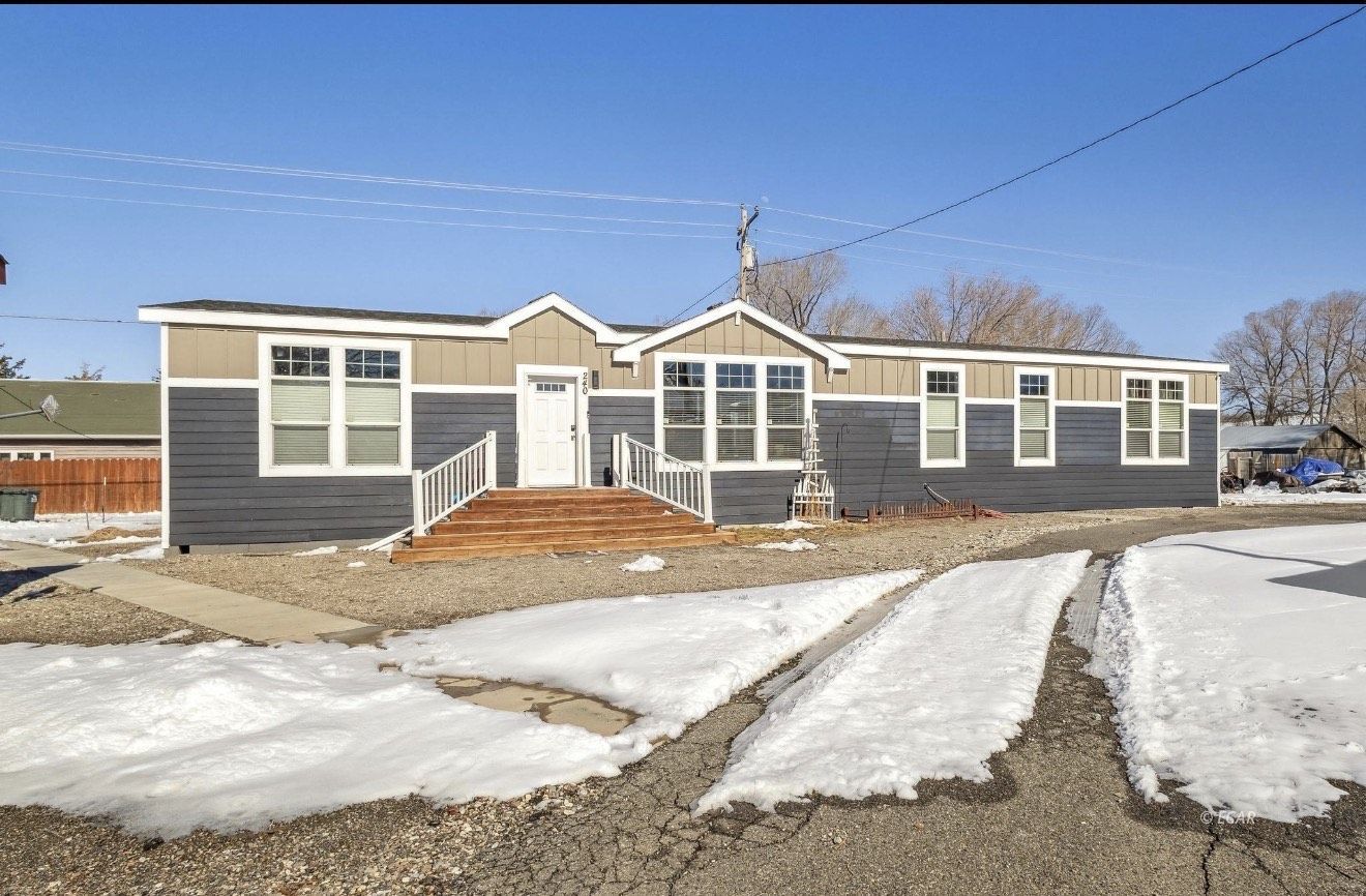 231 6th. Street Property Photo 5