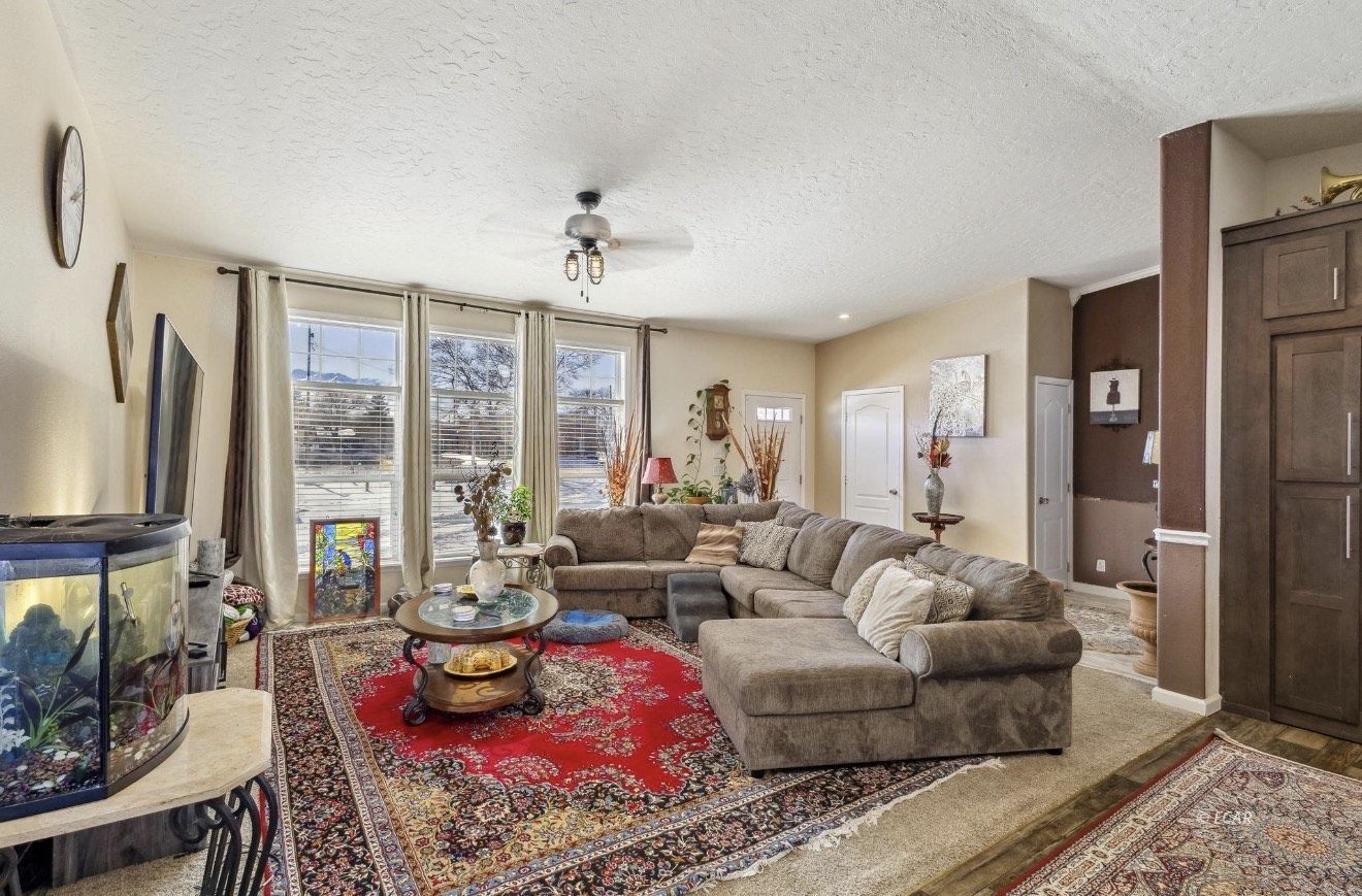 231 6th. Street Property Photo 17