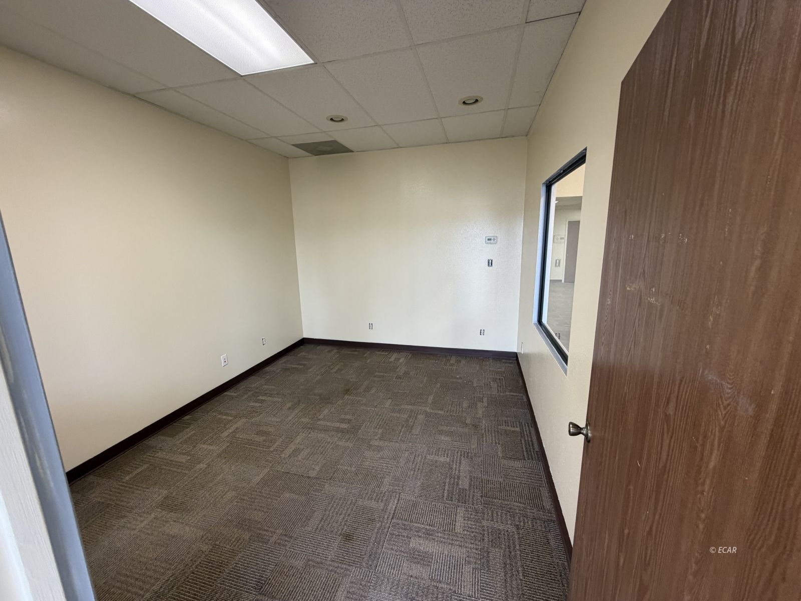 102 2363 N 5th Street Property Photo 3