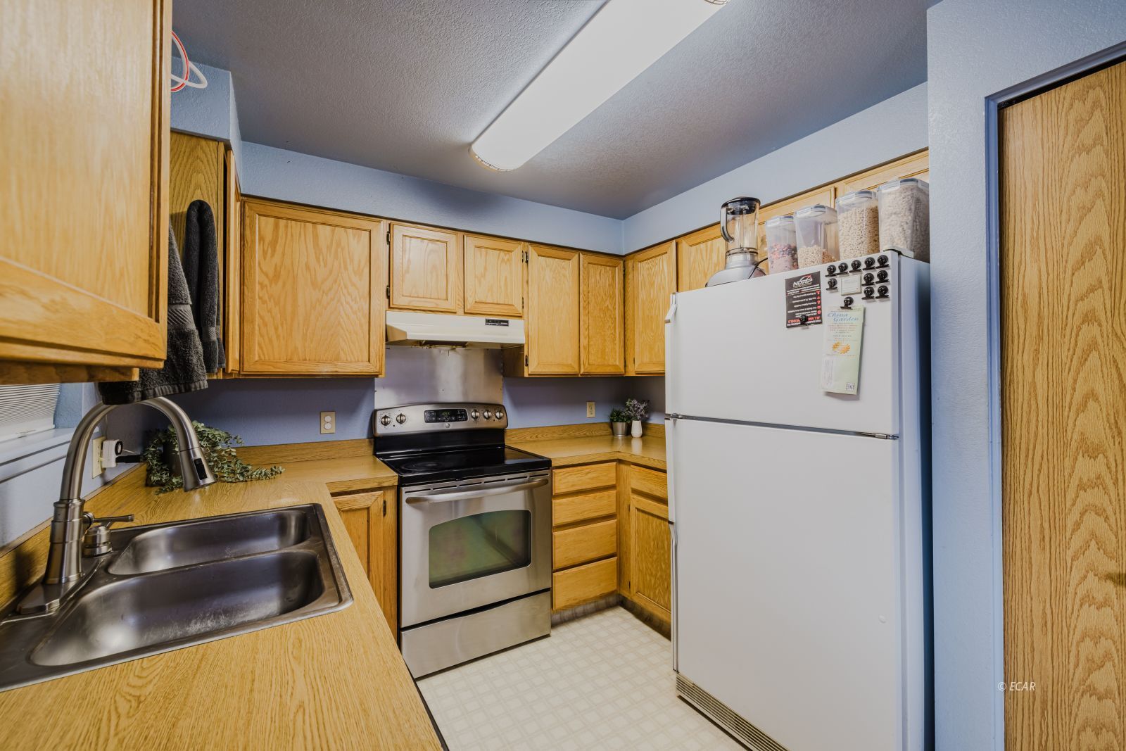 229 Glenvista Drive Property Photo 12