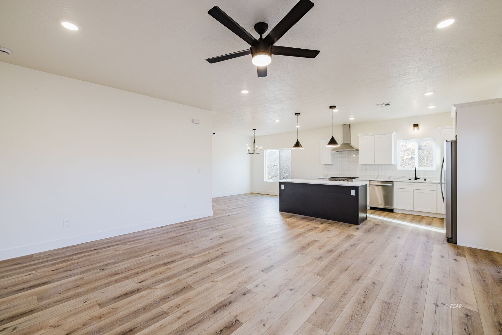 2946 Eleanor Court Property Photo 8