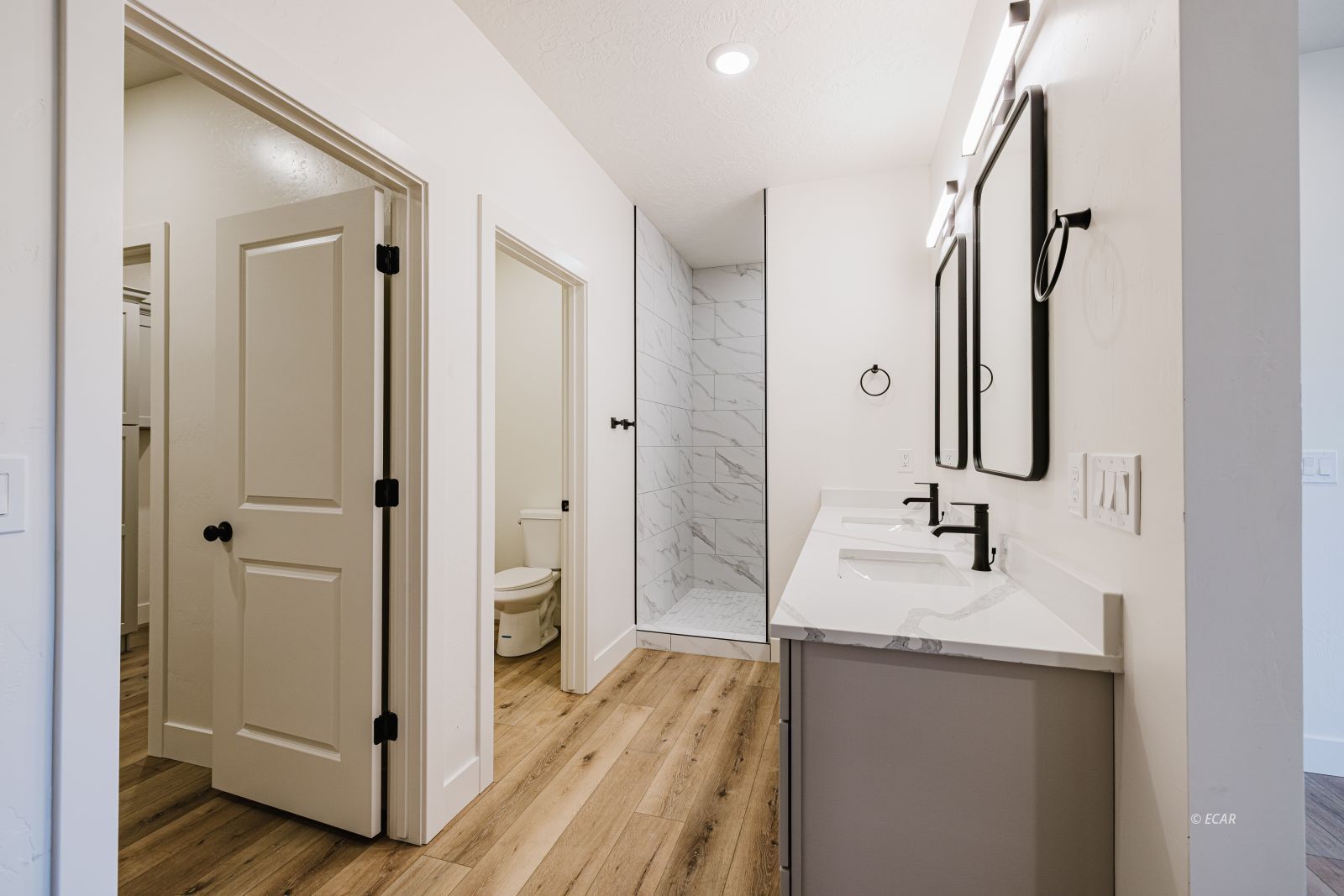 2946 Eleanor Court Property Photo 28