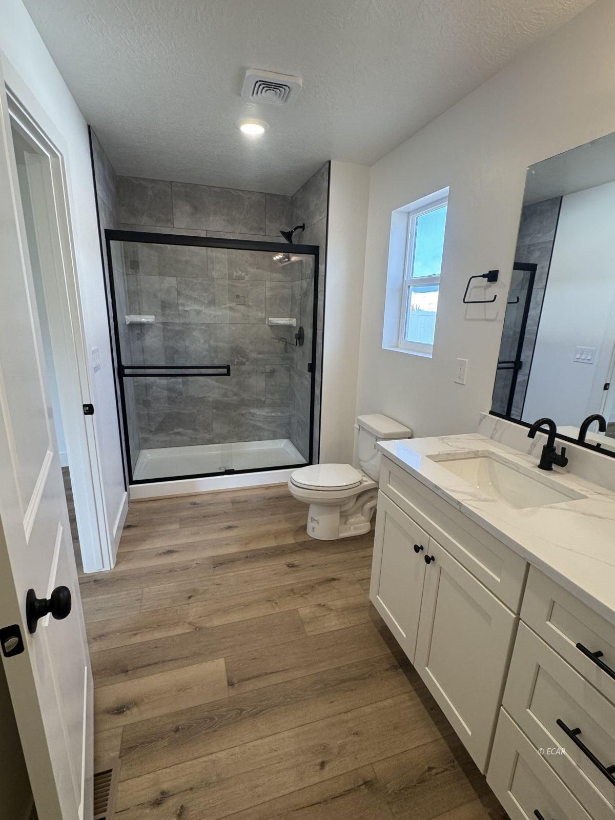 1286 Primrose Lane Property Photo 5