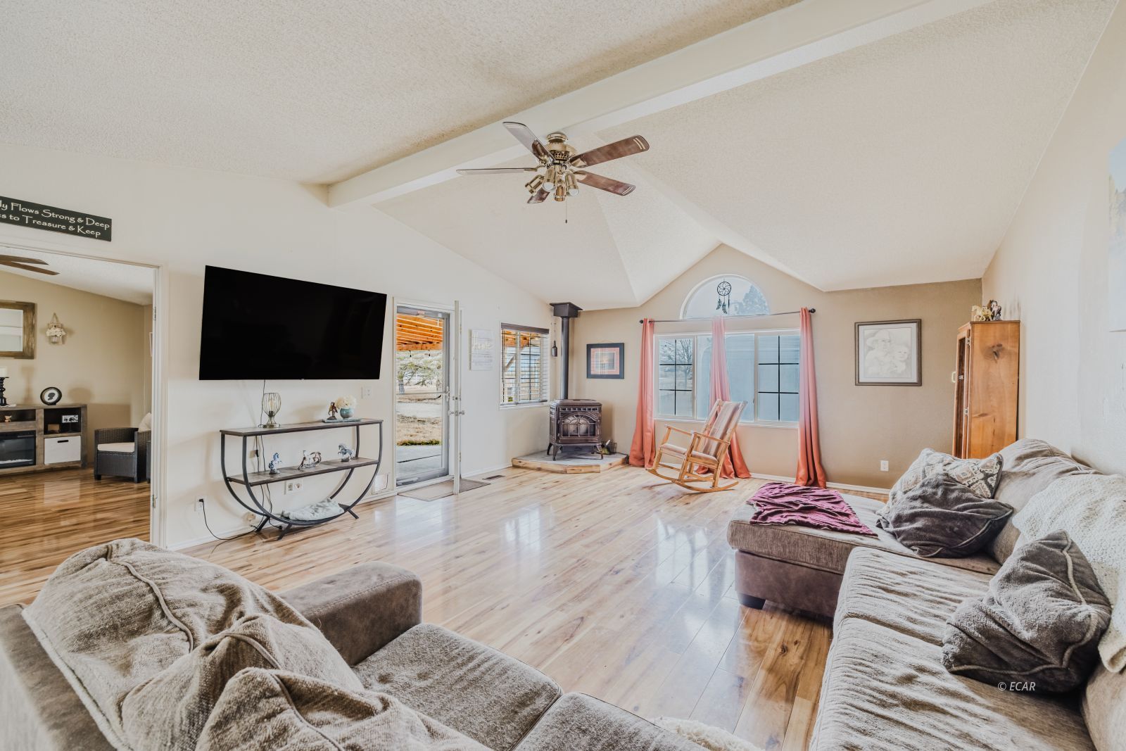 853 Patton Avenue Property Photo 4