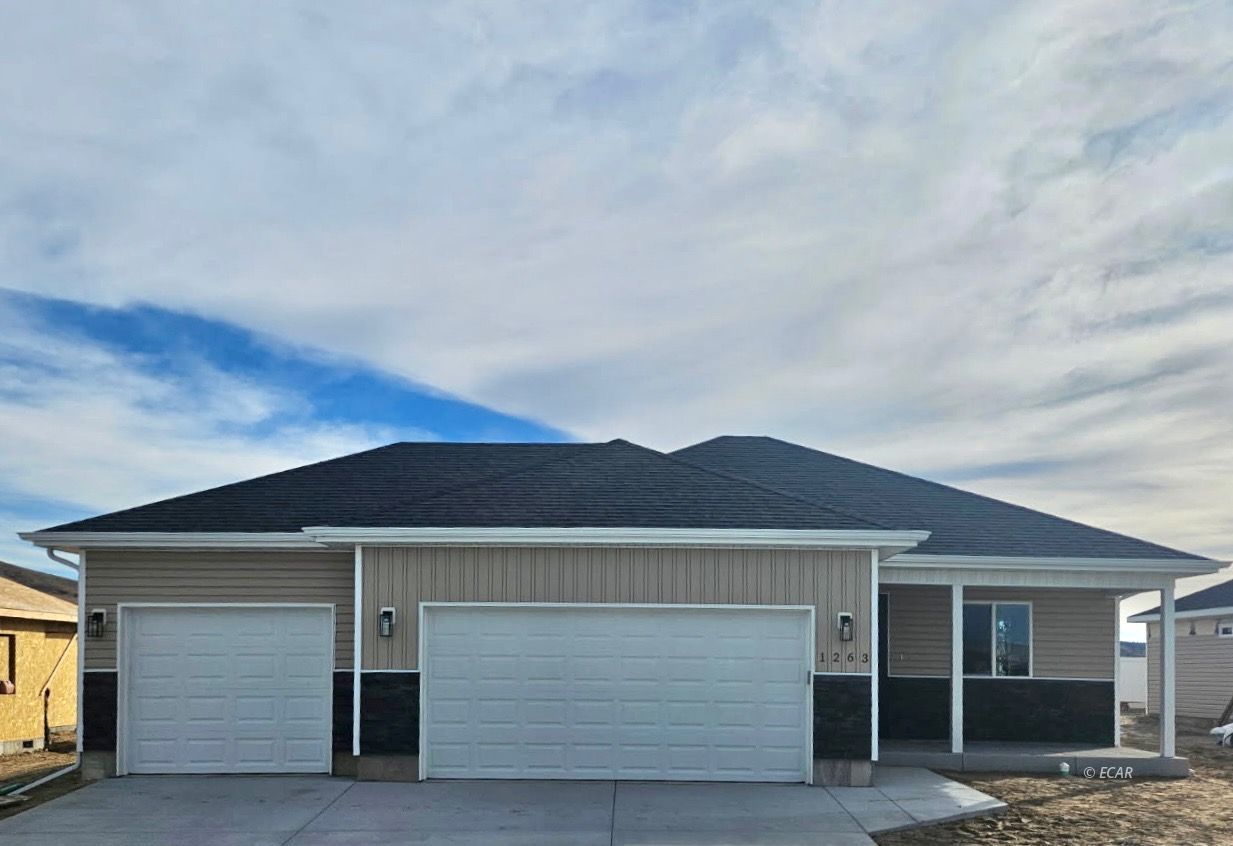 1287 Primrose Lane Property Photo 2