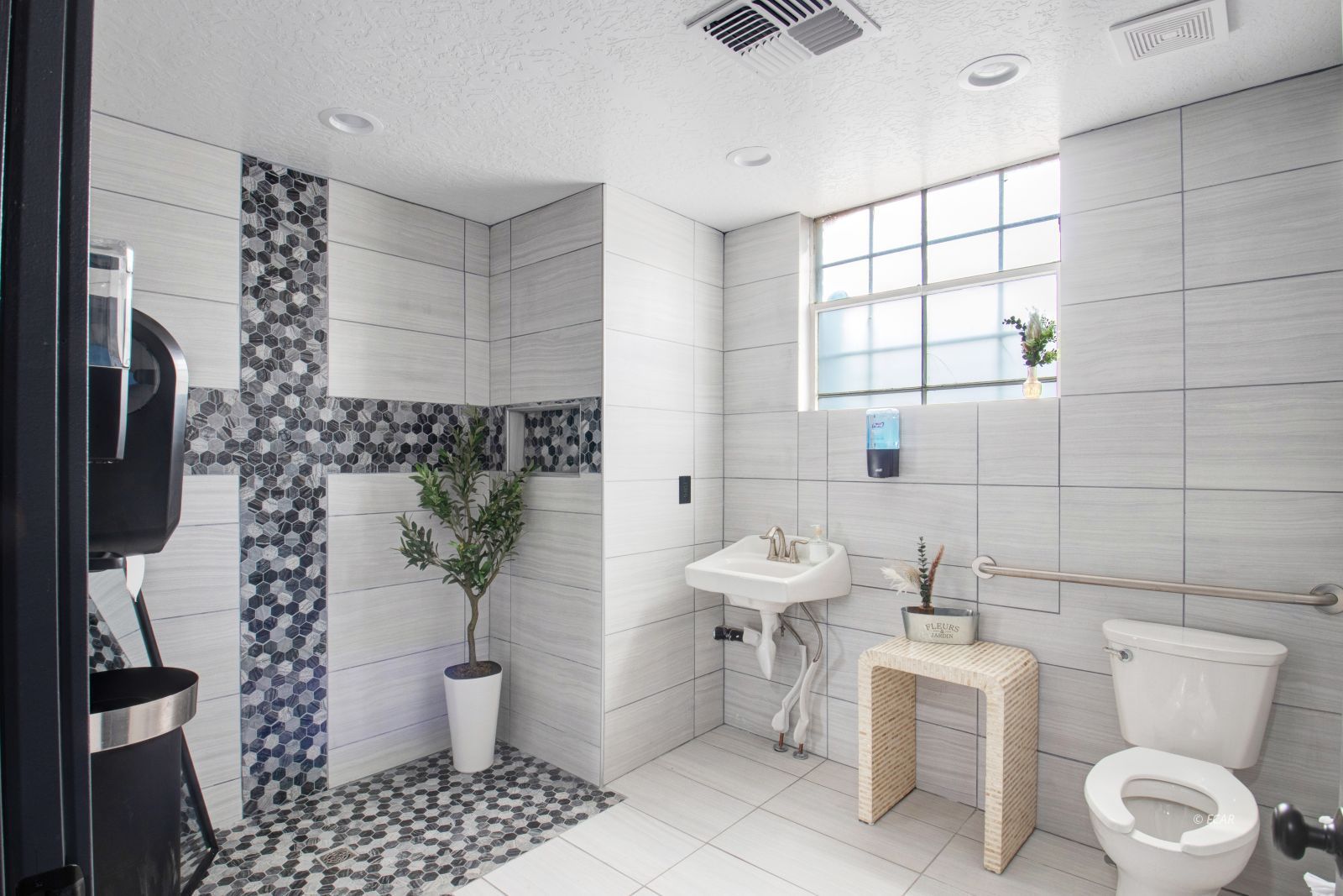 453 Idaho Street Property Photo 18