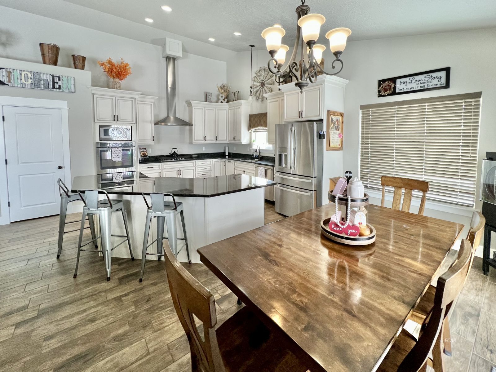 663 Willington Drive Property Photo 11