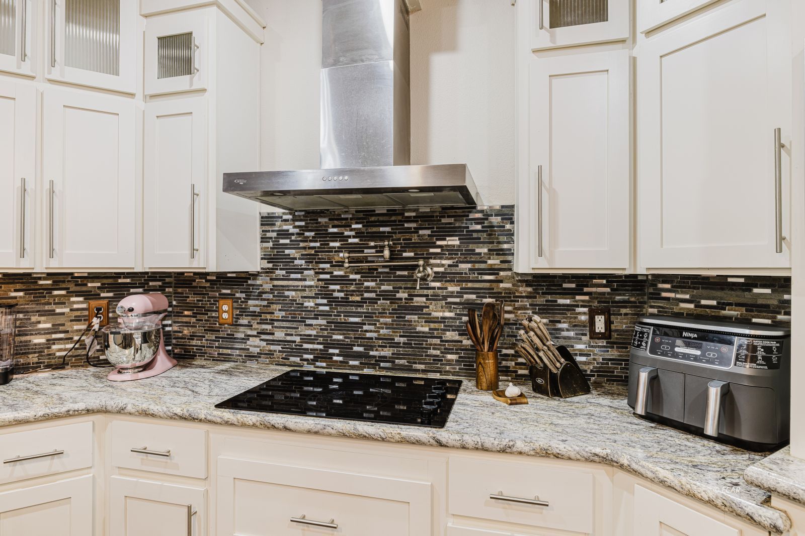 5825 Kale Drive Property Photo 18