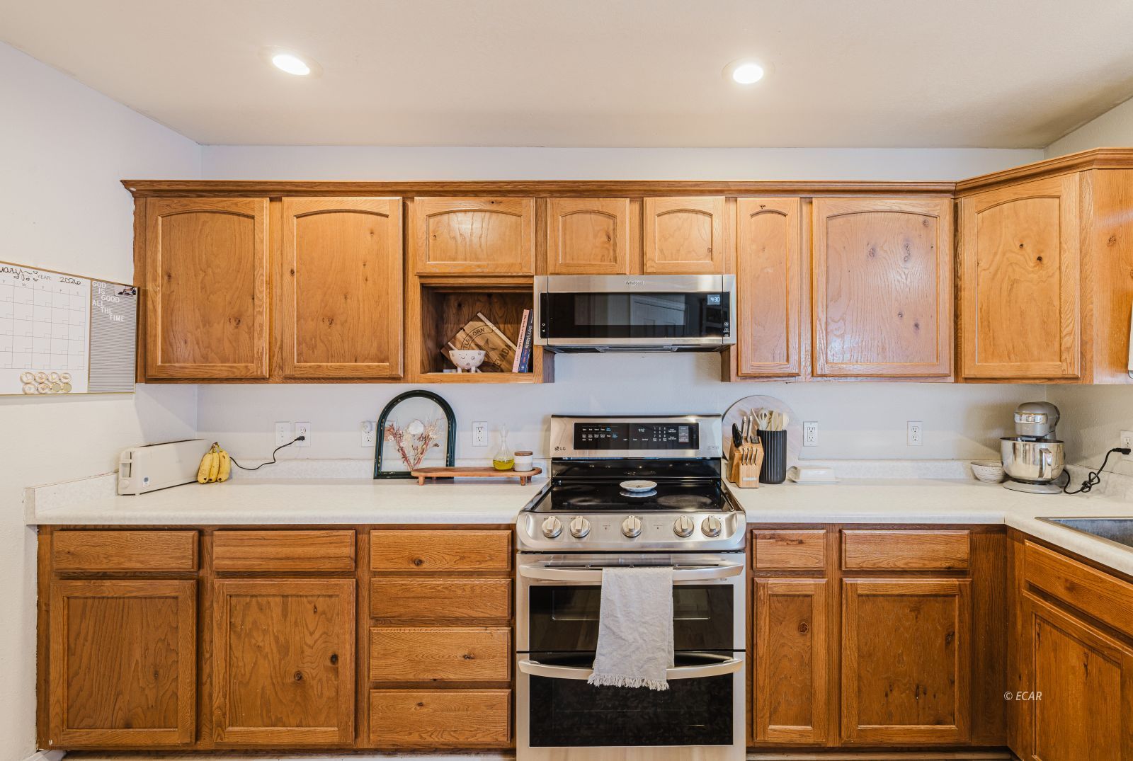 518 Shadybrook Drive Property Photo 8