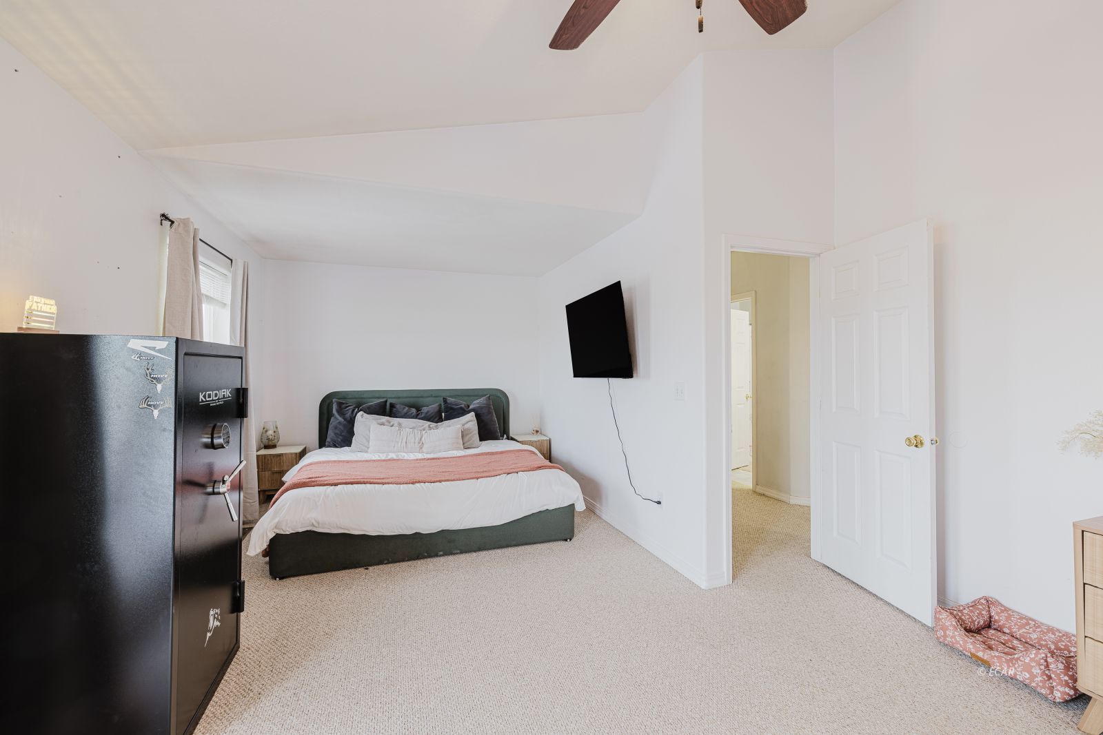 518 Shadybrook Drive Property Photo 16