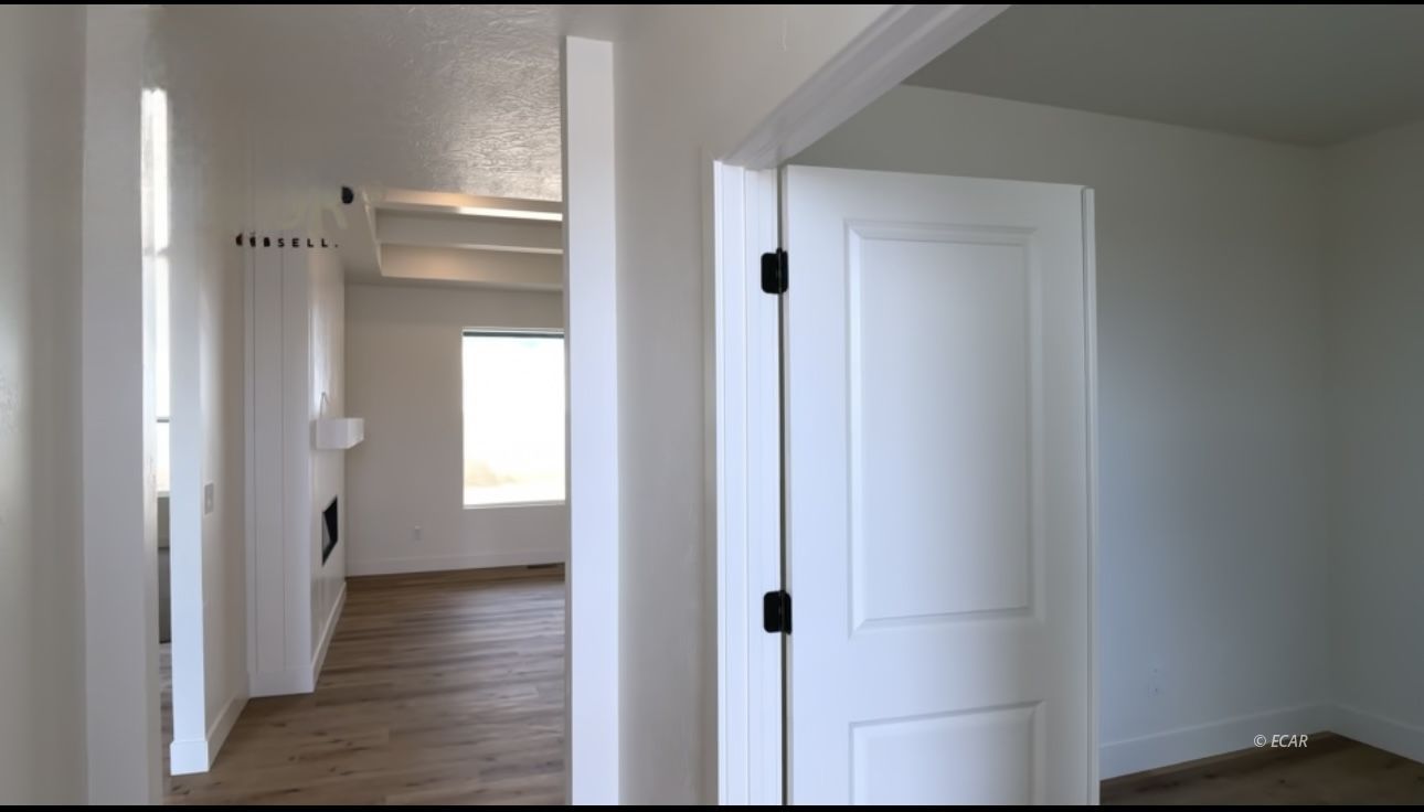 2958 Lecomte Court Property Photo 4