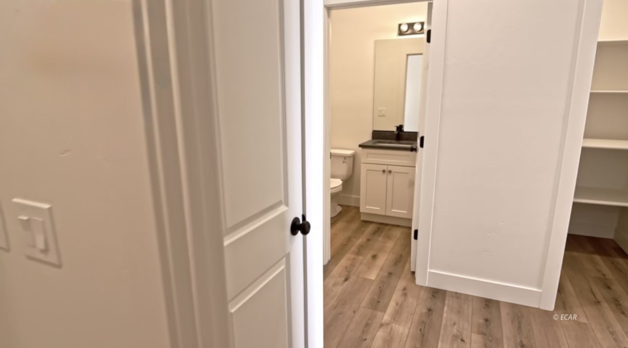 2958 Lecomte Court Property Photo 17