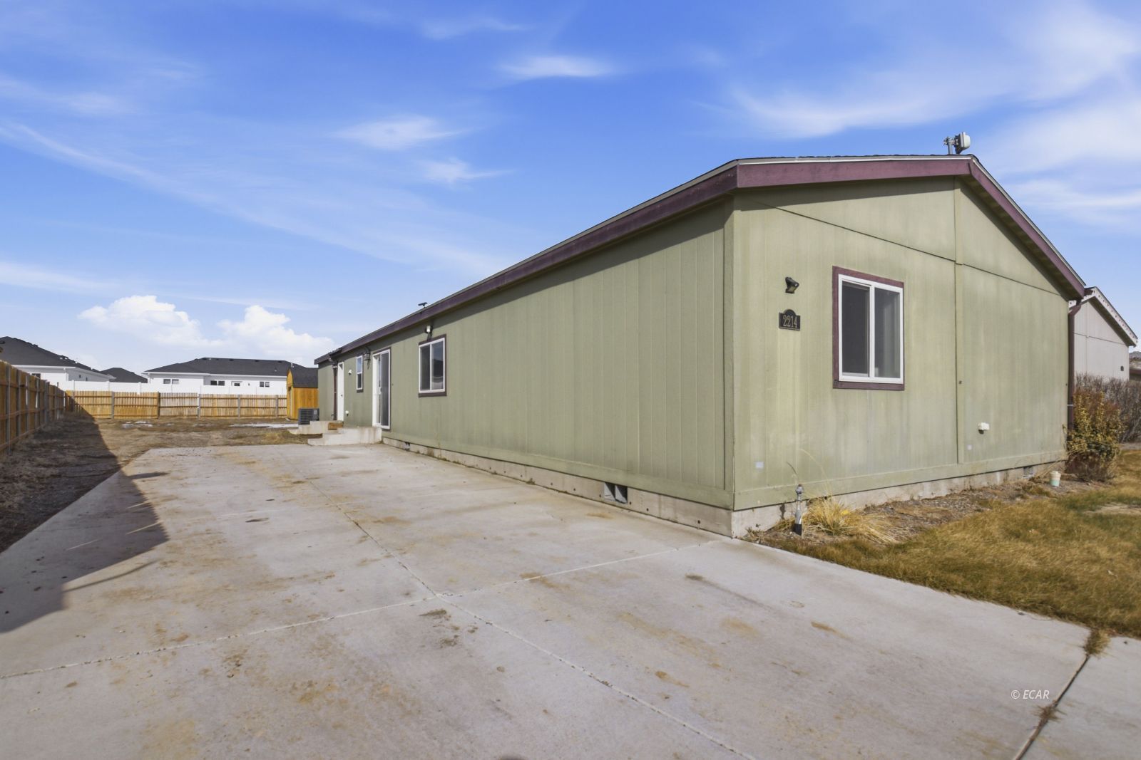 2214 Larkspur Street Property Photo 3