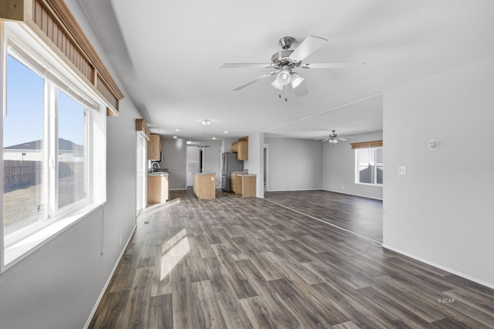 2214 Larkspur Street Property Photo 4