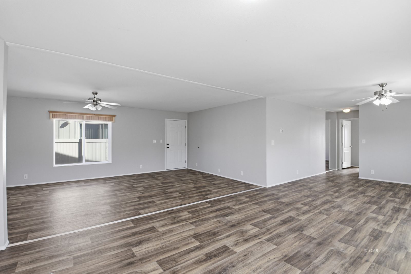 2214 Larkspur Street Property Photo 5
