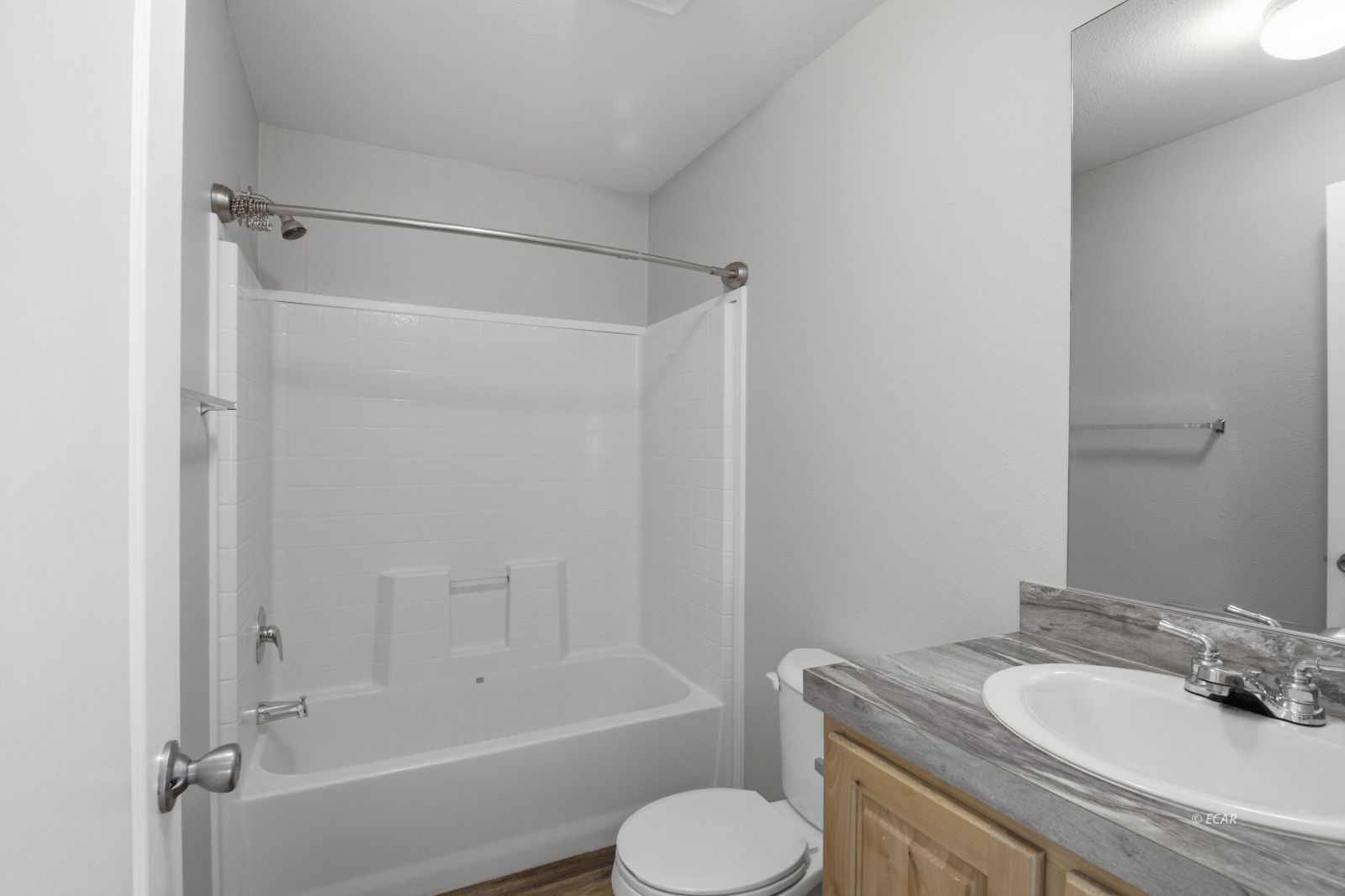2214 Larkspur Street Property Photo 20
