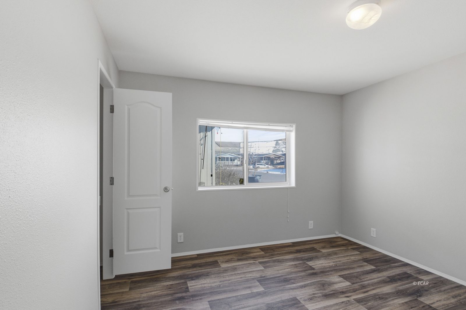 2214 Larkspur Street Property Photo 23