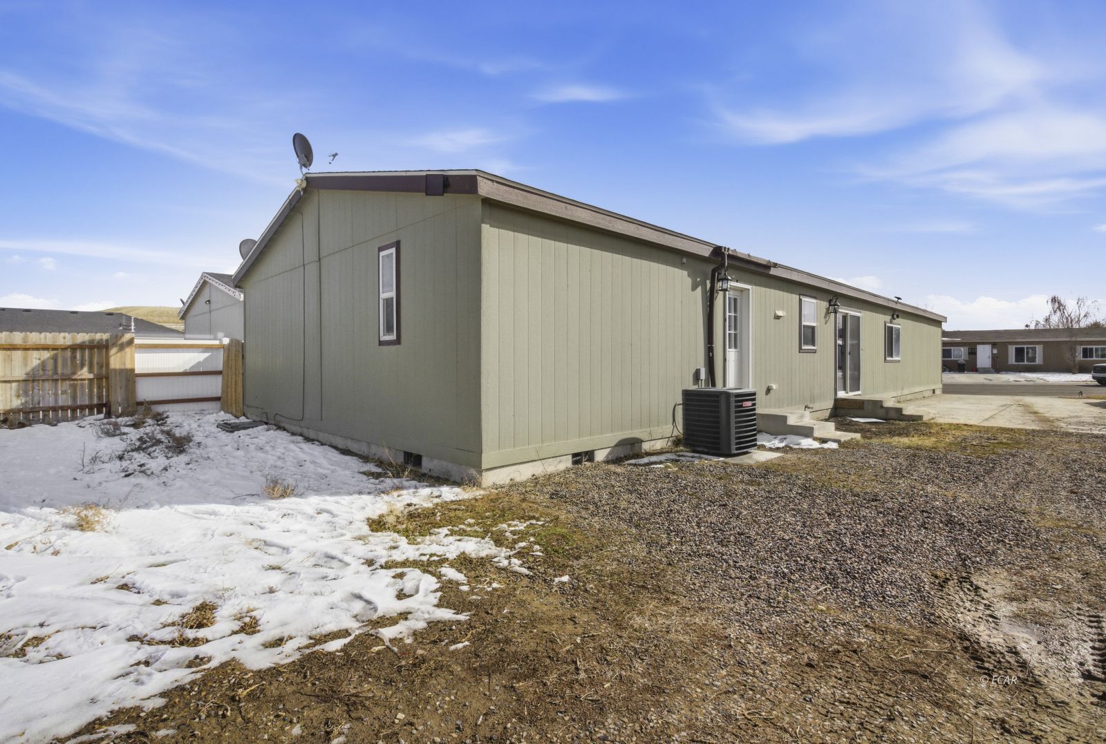 2214 Larkspur Street Property Photo 27