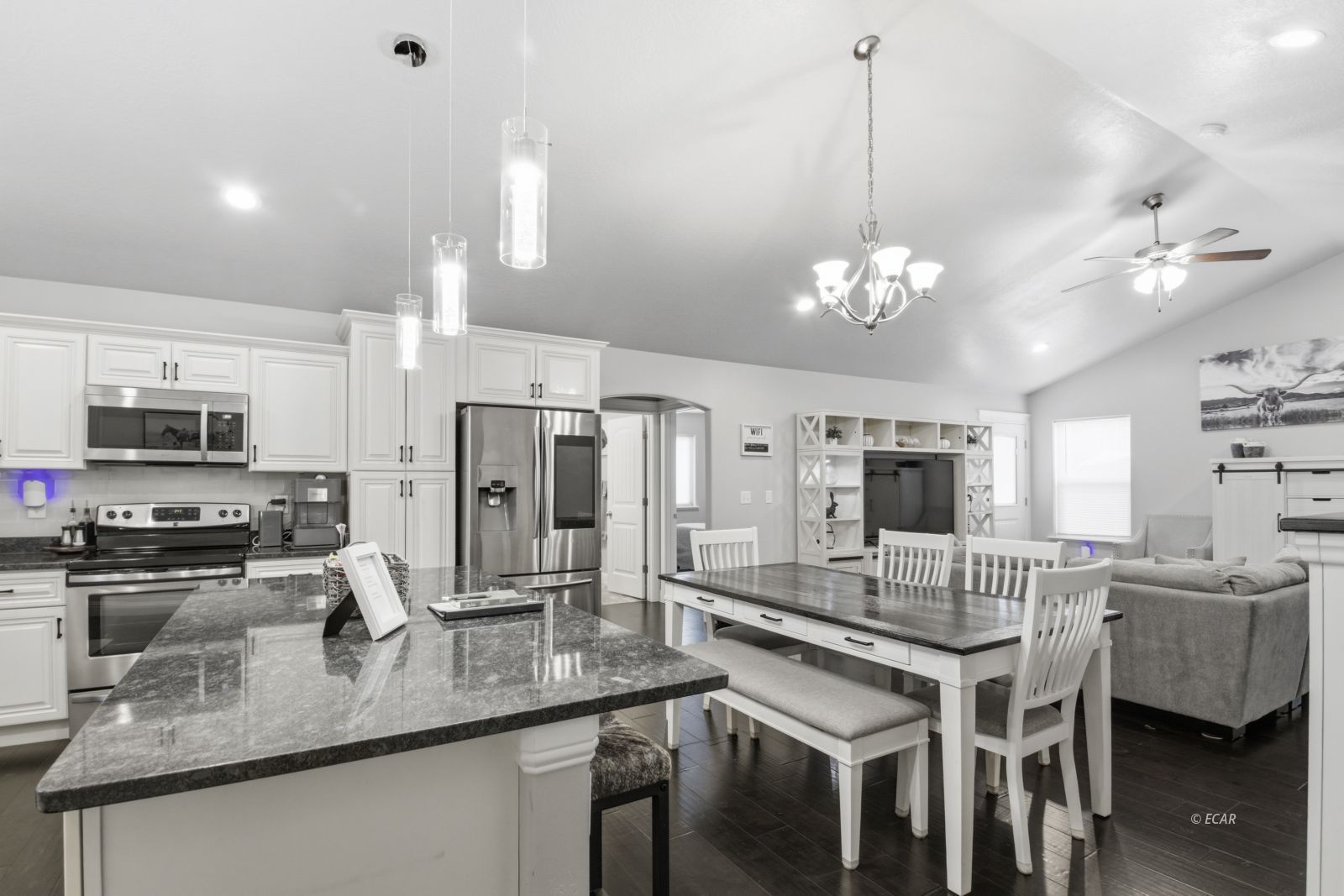 3688 Snowy River Property Photo 7