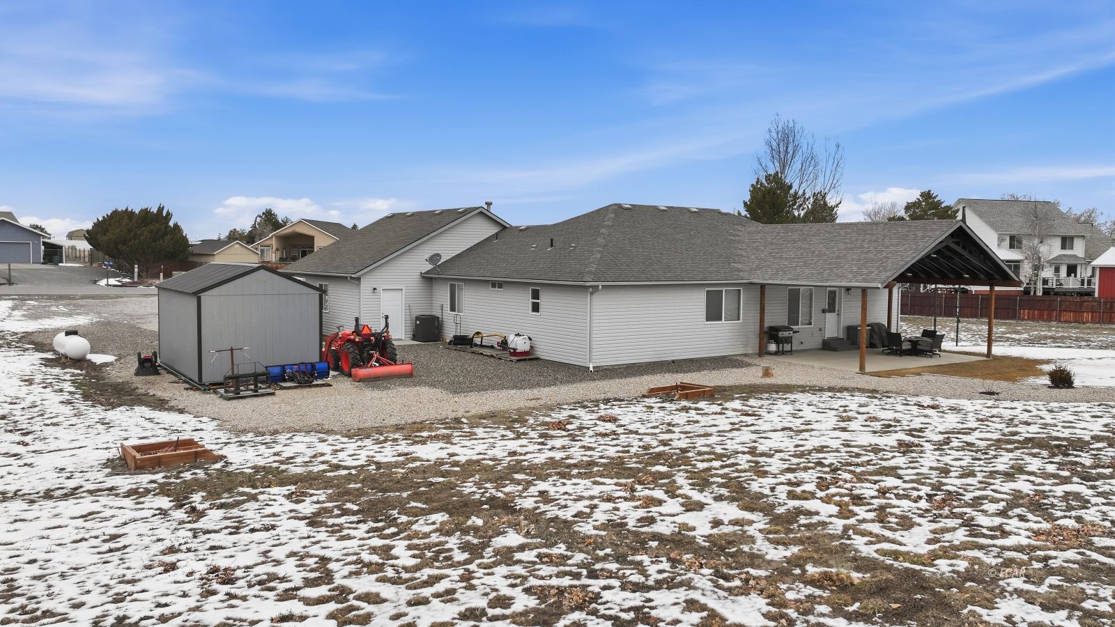 386 Flora Drive Property Photo 4