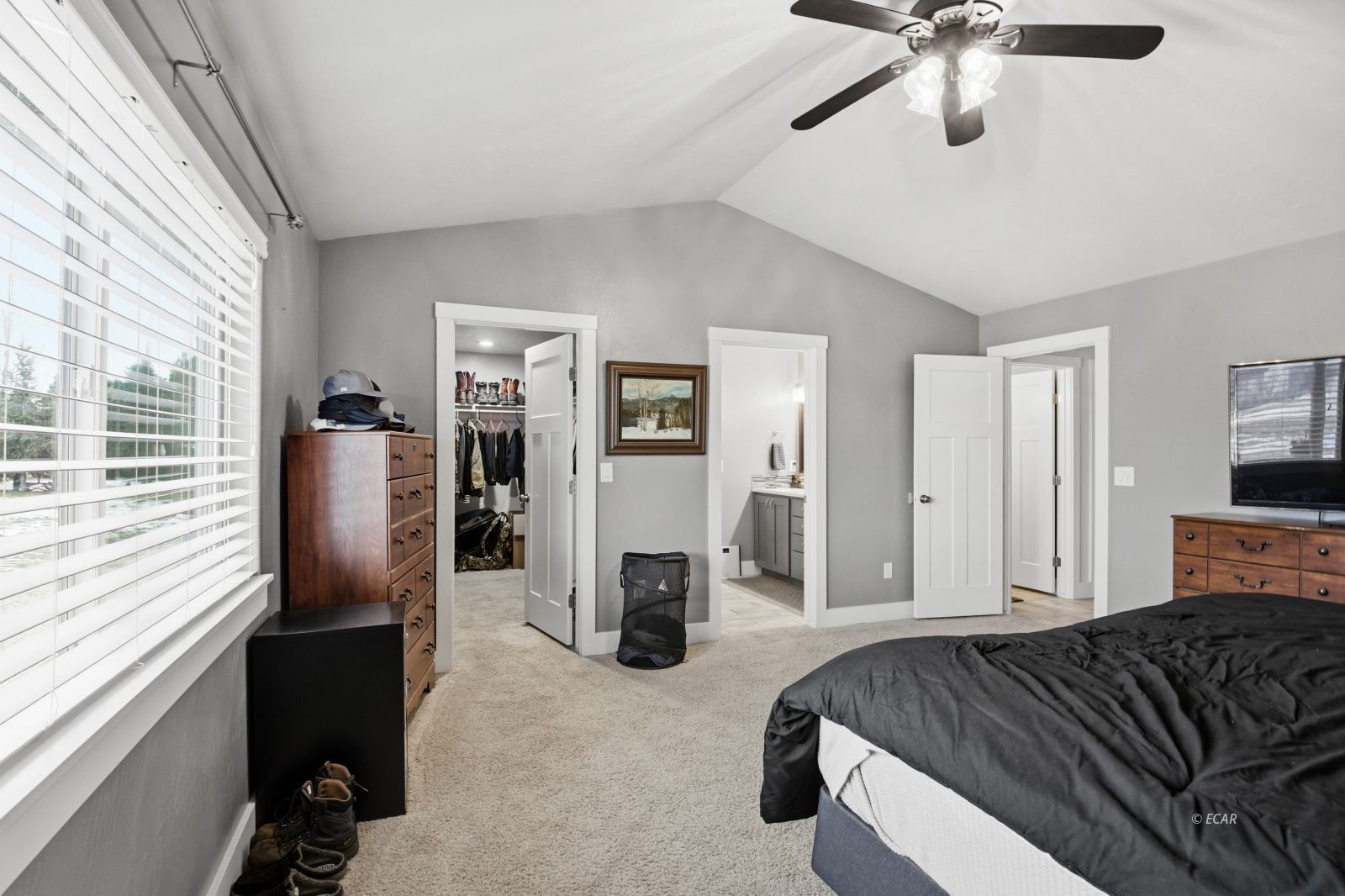386 Flora Drive Property Photo 23