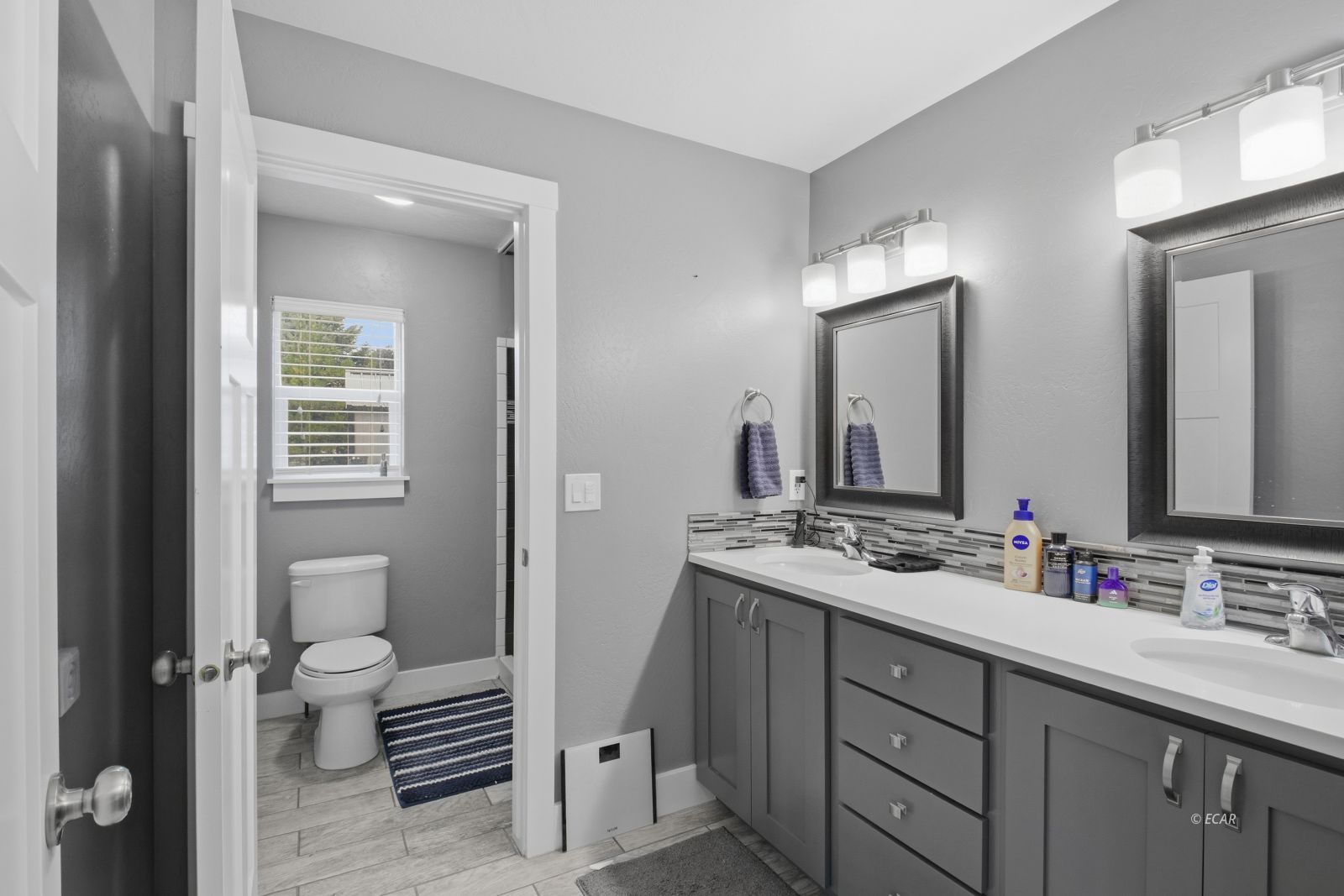386 Flora Drive Property Photo 25