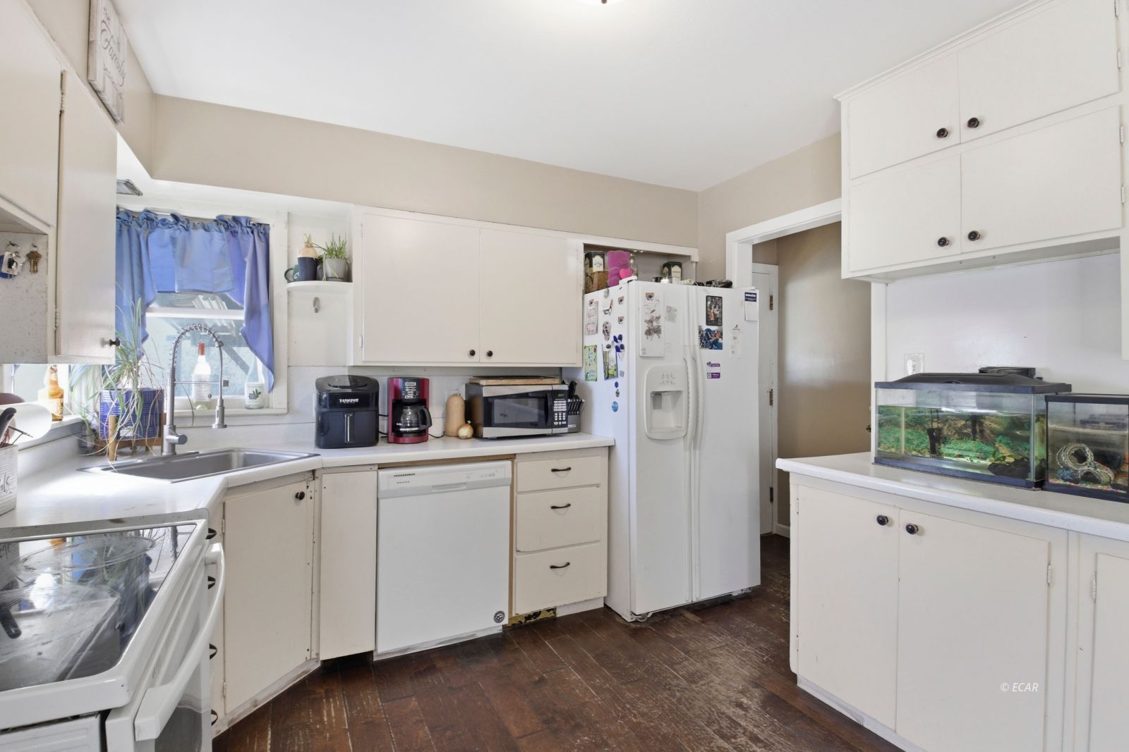 1380 Oak Street Property Photo 7