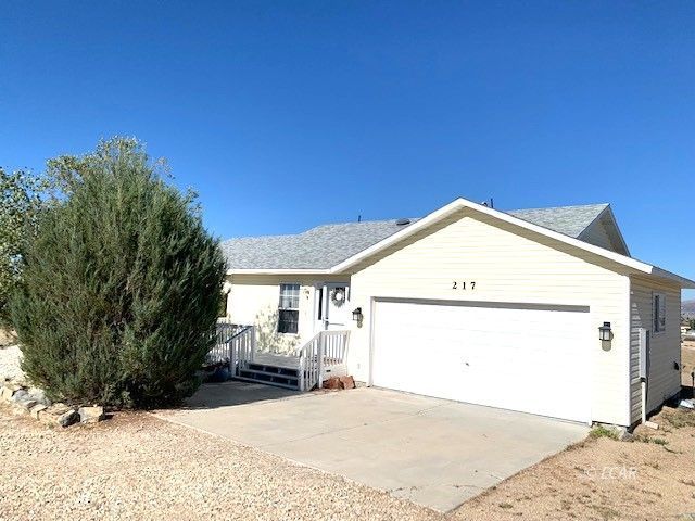 217 Blakeland Drive Property Photo 2