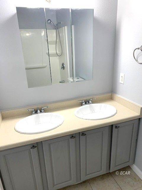 217 Blakeland Drive Property Photo 9