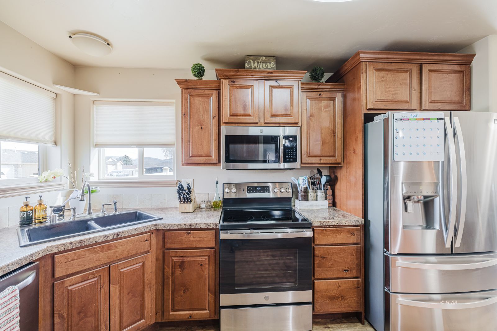3197 Enfield Avenue Property Photo 16