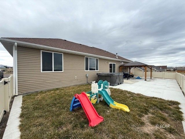 117 Glenvista Drive Property Photo 3