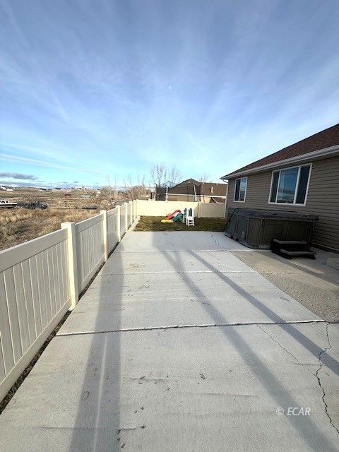 117 Glenvista Drive Property Photo 4